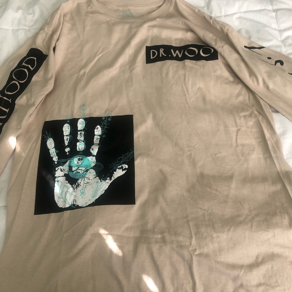 Neighborhood X Dr. Woo Beige Shirt with black Print Large ( rare from Japan)